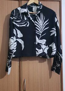 Stylish Black &amp; White Leaf Print Shirt