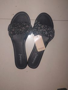 Women' Casual Flipflops Slippers.