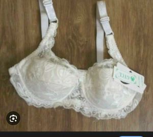 Elegant White Lace Bra with brief 👍