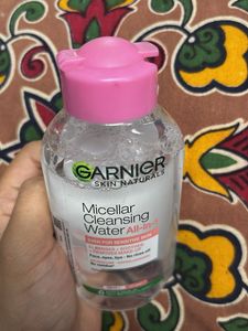 Garnier Micellar Cleansing Water