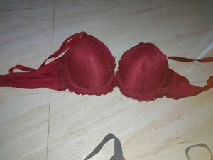 SUSIE AND EVERY DE BRA'S