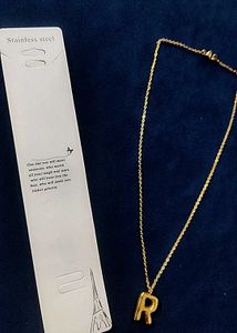 Gold Letter 'R' Pendant Necklace💕