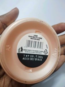 Lakme Peach Milk Moisturizer