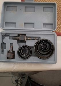 Hole Saw Set with Drill Bit