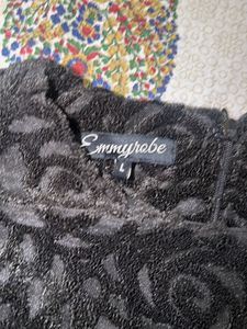 Chic Black Rose Textured Dress