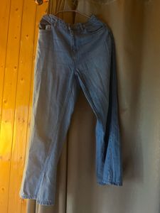 Light Wash Flared Jeans