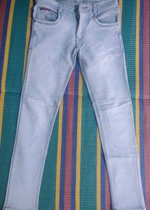 Light Wash Slim Fit Jeans