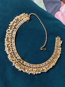 Elegant Pearl and Crystal Choker Necklace
