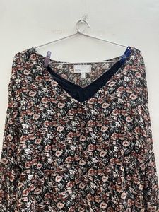 Floral Print Long Sleeve V-Neck Top