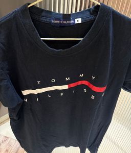 Tommy Hilfiger Navy T-Shirt