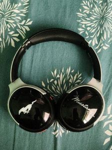 Goboult Mustang Edition headphone