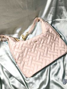 lykyk pink 🩷 Quilted Shoulder Bag