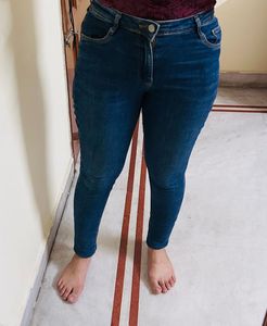 Classic Blue Skinny Fit Jeans for women