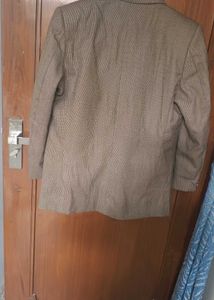 Men's Classic suit perfect for formal n party wear