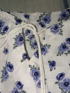 Chic Floral Print Top