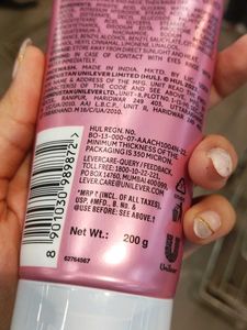 Pond's Bright Beauty Facewash