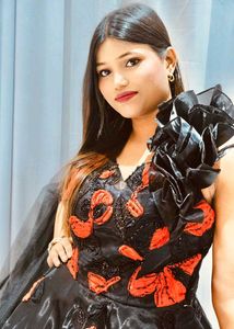 Stunning Black &amp; Red Party Gown 7