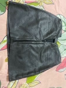 faux leather mini skirt