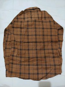 Men's Brown Plaid Button-Down Shirt