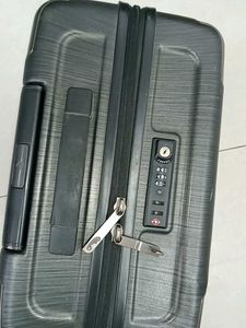 Samsonite Black Spinner Suitcase