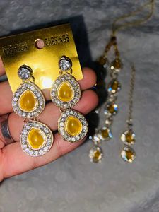 Yellow Necklace Set🌥️