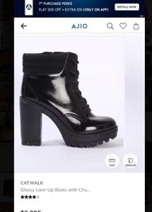 CATWALK Glossy Lace-Up Heeled Boots