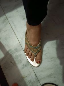 Very Stylish Comfortable Sandal For Women