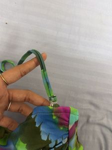 LUXE Vibrant Floral Twist Bikini Top