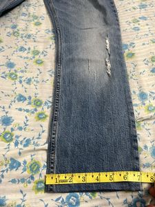Men's Blue Distressed Denim Jeans