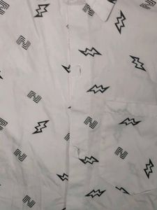 Men's Printed Button-Up Shirt