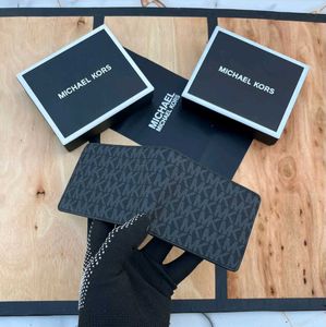 Micheal kors wallet