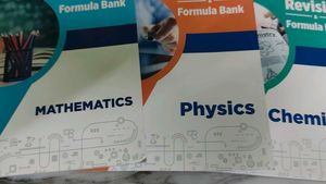 Aakash JEE books