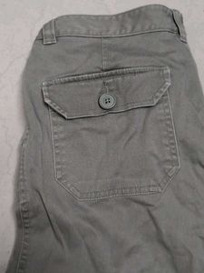 Y2K Grungy Khaki Cargo Capris