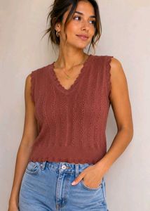 Knit V-Neck Rust Sleeveless Top