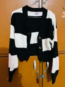 Stylish Black & White Cardigan