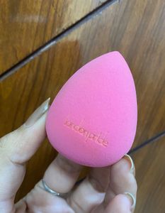 2 Pcs London Pride Makeup Sponges
