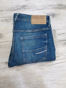 United Colors Of Benetton Brand  Jean's Waist 34