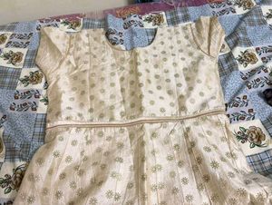 Elegant Cream &amp; Gold Anarkali