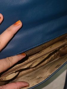 Stylish Teal Handbag / Sling bag 👜