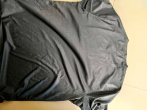 Skin Fit Beautiful Men T-shirt Gray In Colour
