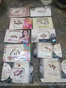 Assorted Fancy Bindis