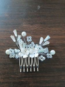 Elegant Floral Hair Comb