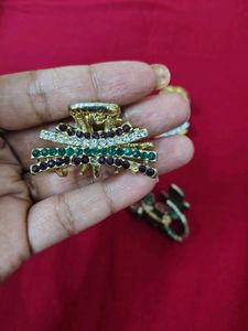 Set of 4 Embellished Hair Claw Clips