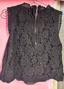 Elegant Black Pleated &amp; Lace Sleeveless Blouse / T