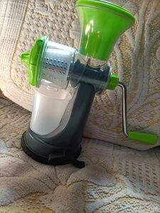 Wellstick Kitchenwear Premium Nano Pulpy Juicer ...Mini