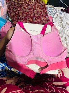 Pink Sports Bra In “ SALE”💗💗