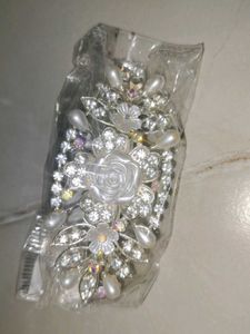 Sparkling Floral Hair Clip