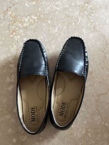 Black Loafer Shoes size 5