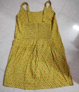 ethnic topThis top is new, I haven't worn it even