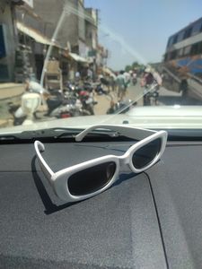 Aesthetic Y2K Sunglasses- White🤍